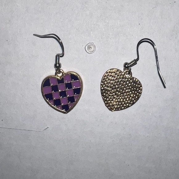 $1 PURPLE HEART EARRINGS. NEW. $1 WITH ANY $10 ORDER OR MORE - Picture 2 of 16